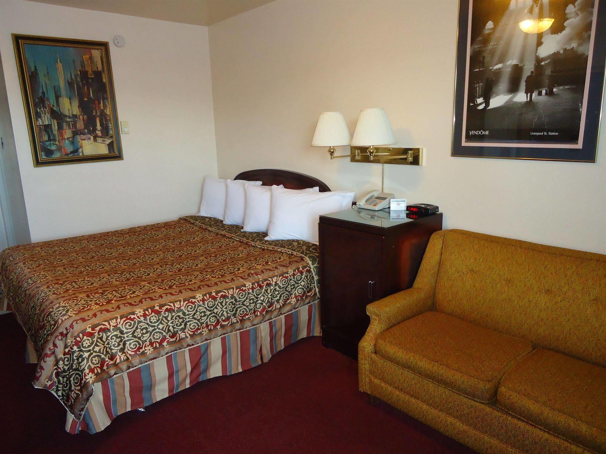Imperial Fireside Inn Sudbury Esterno foto